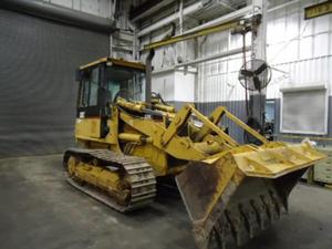 
                    2004 CAT 939C
                