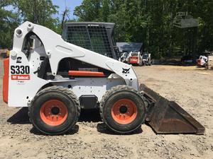 
                    2009 BOBCAT S330
                