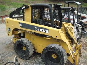 
                    DEERE 332
                