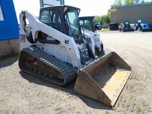 
                    2009 BOBCAT T320
                