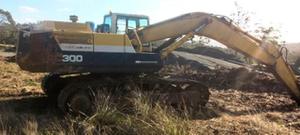 
                    1990 KOMATSU PC300-5
                