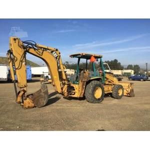 
                    2005 CAT 446D
                