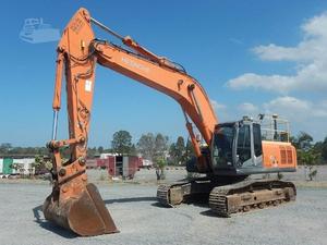 
                    2012 HITACHI ZX330-3
                