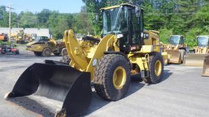 
                    2016 CAT 926M
                