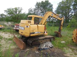 
                    DEERE 190E
                