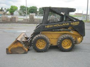 
                    1994 NEW HOLLAND LX665
                