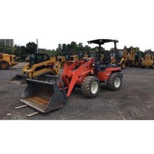 
                    2012 KUBOTA R520S
                