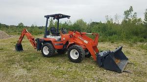 
                    KUBOTA R520
                