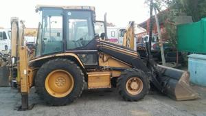 
                    2005 CAT 424D
                