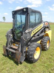 
                    2011 NEW HOLLAND L218
                