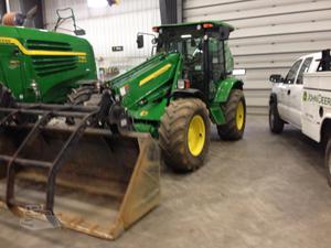 
                    2005 DEERE 3800
                