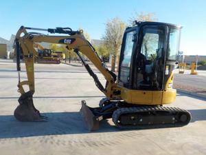 
                    2015 CAT 303E CR
                