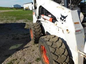 
                    2006 BOBCAT S250
                