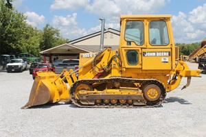 
                    2003 DEERE 555G
                