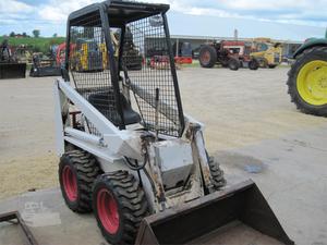 
                    BOBCAT M371
                