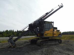 
                    2010 VOLVO EC240CL
                