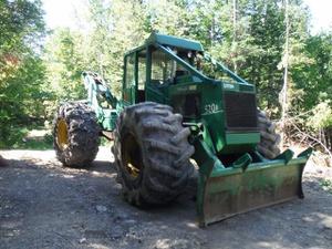 
                    1984 TIMBERJACK 520
                