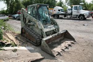 
                    2002 BOBCAT T190
                