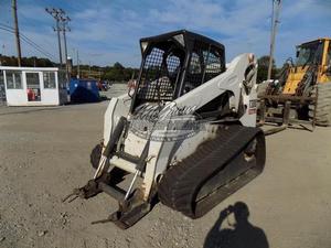 
                    2005 BOBCAT T300
                