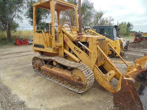 
                    CAT 931B
                