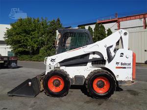 
                    2015 BOBCAT S750
                