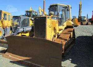 
                    2001 CAT D5M
                