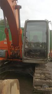 
                    2000 HITACHI EX100-5
                