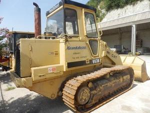 
                    1993 CAT 953B
                