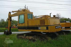 
                    1987 CAT 215B LC
                