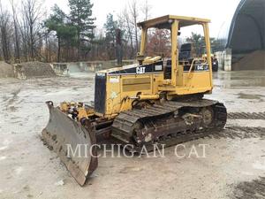 Caterpillar D4CL, Crawler dozers, Construction