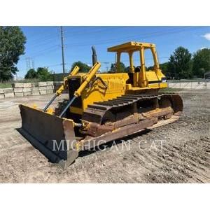 Komatsu 68P-1, Crawler dozers, Construction