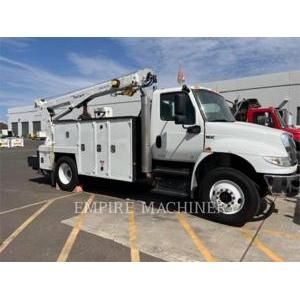 International SERVICETRK, Petroleum Engines, Construction