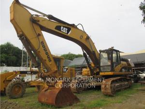 Caterpillar 330D, Construction