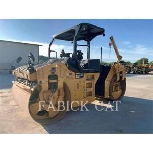 Caterpillar CB68B MPIC, Twin drum rollers, Construction