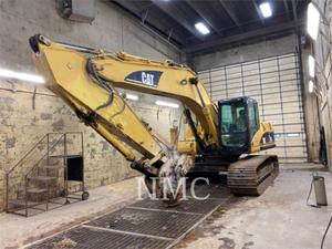 Caterpillar 325CL, Construction