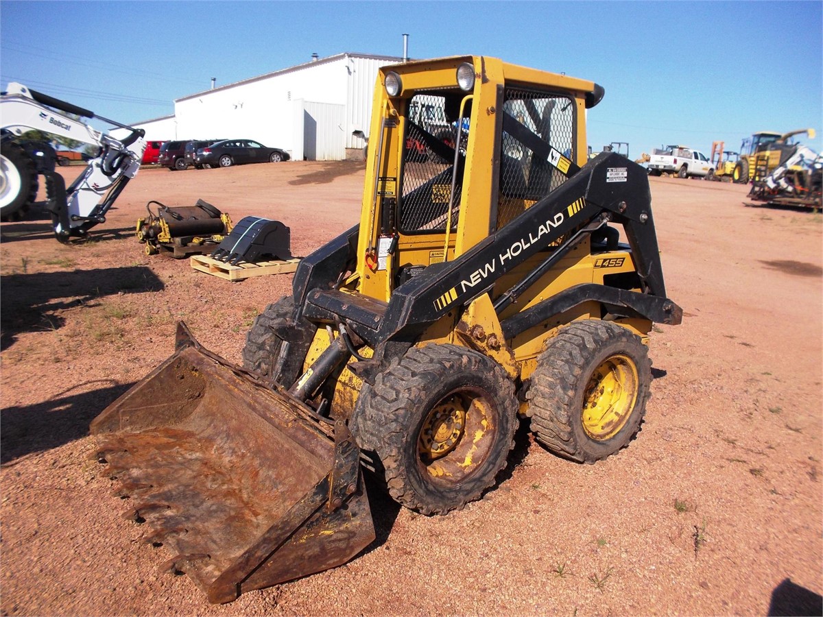 L455 NEW.HOLLAND Heavy sale in Wisconsin