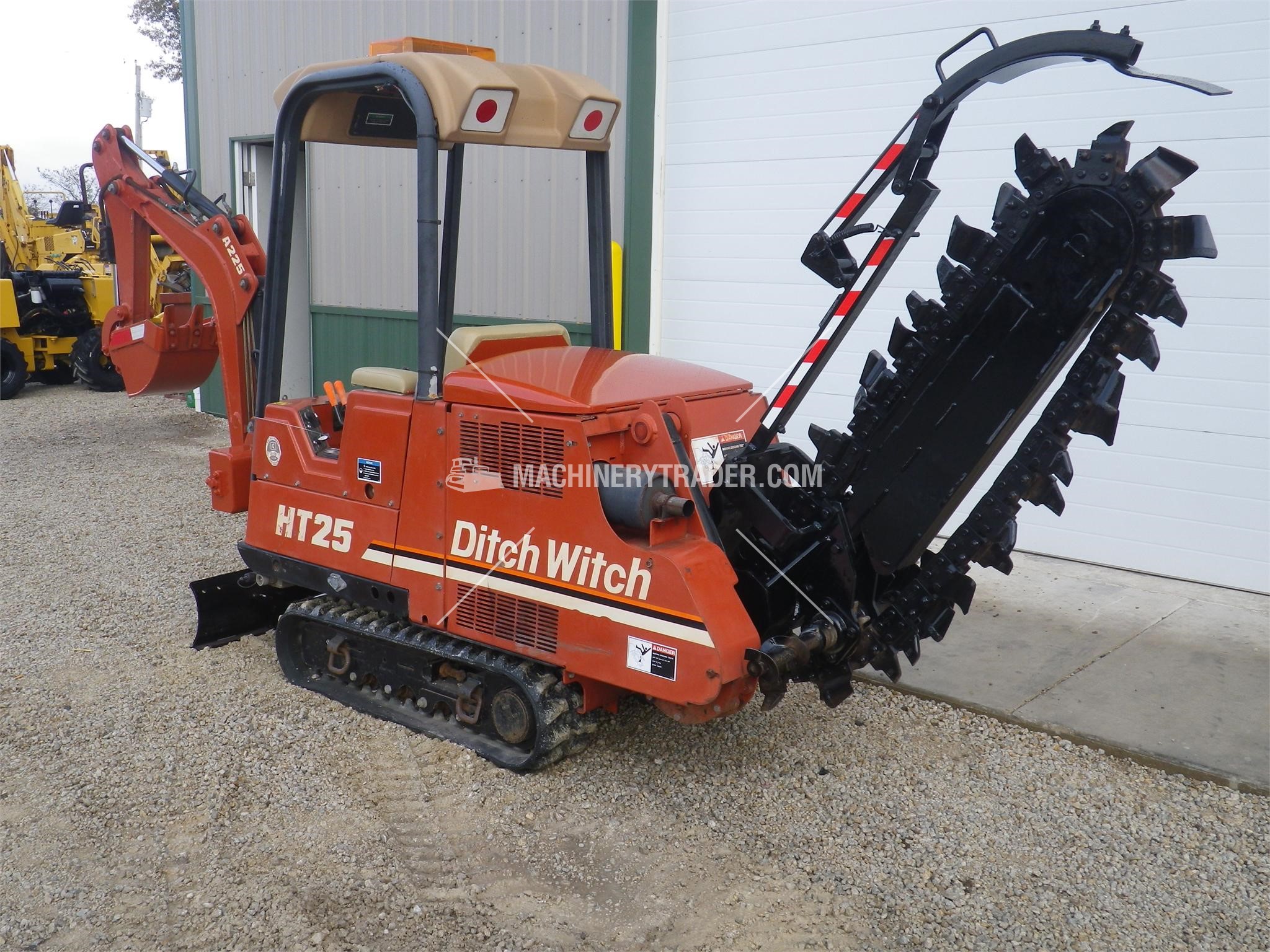 HT25 DITCH WITCH Heavy sale in Illinois