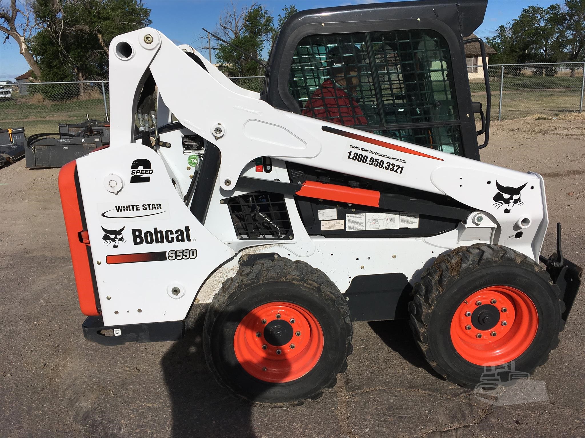 2015 BOBCAT S590 sale in Kansas #1028092