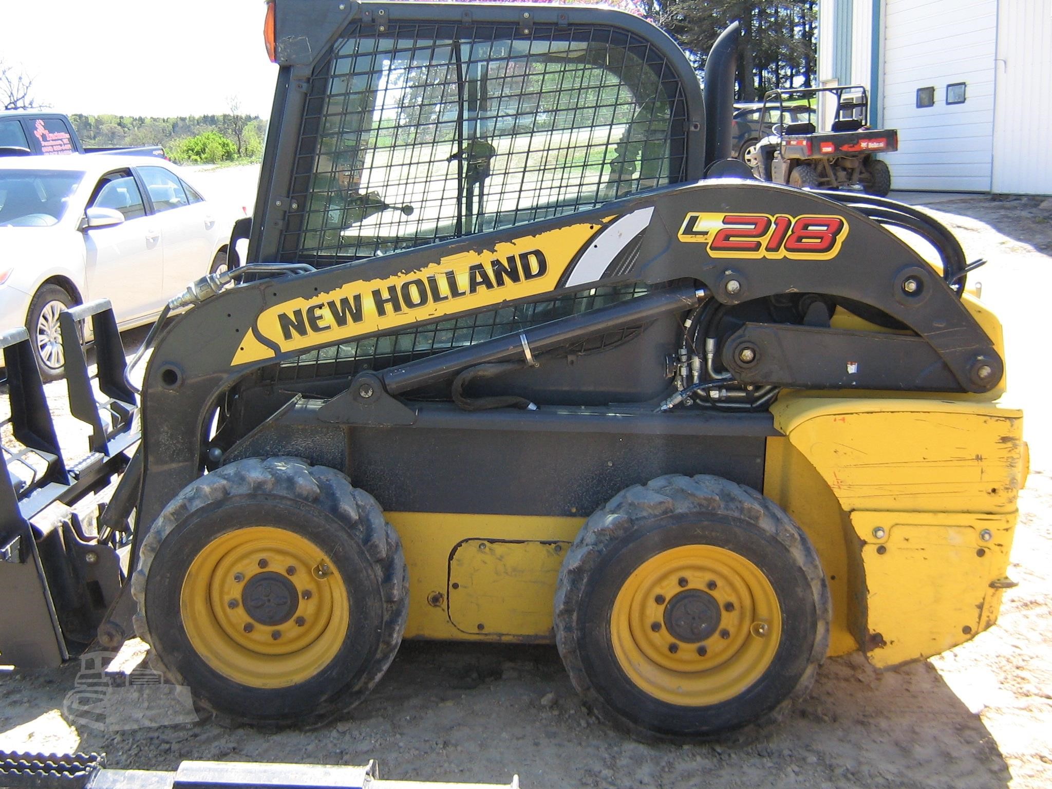 2012 NEW HOLLAND L218 sale in Wisconsin 1033102