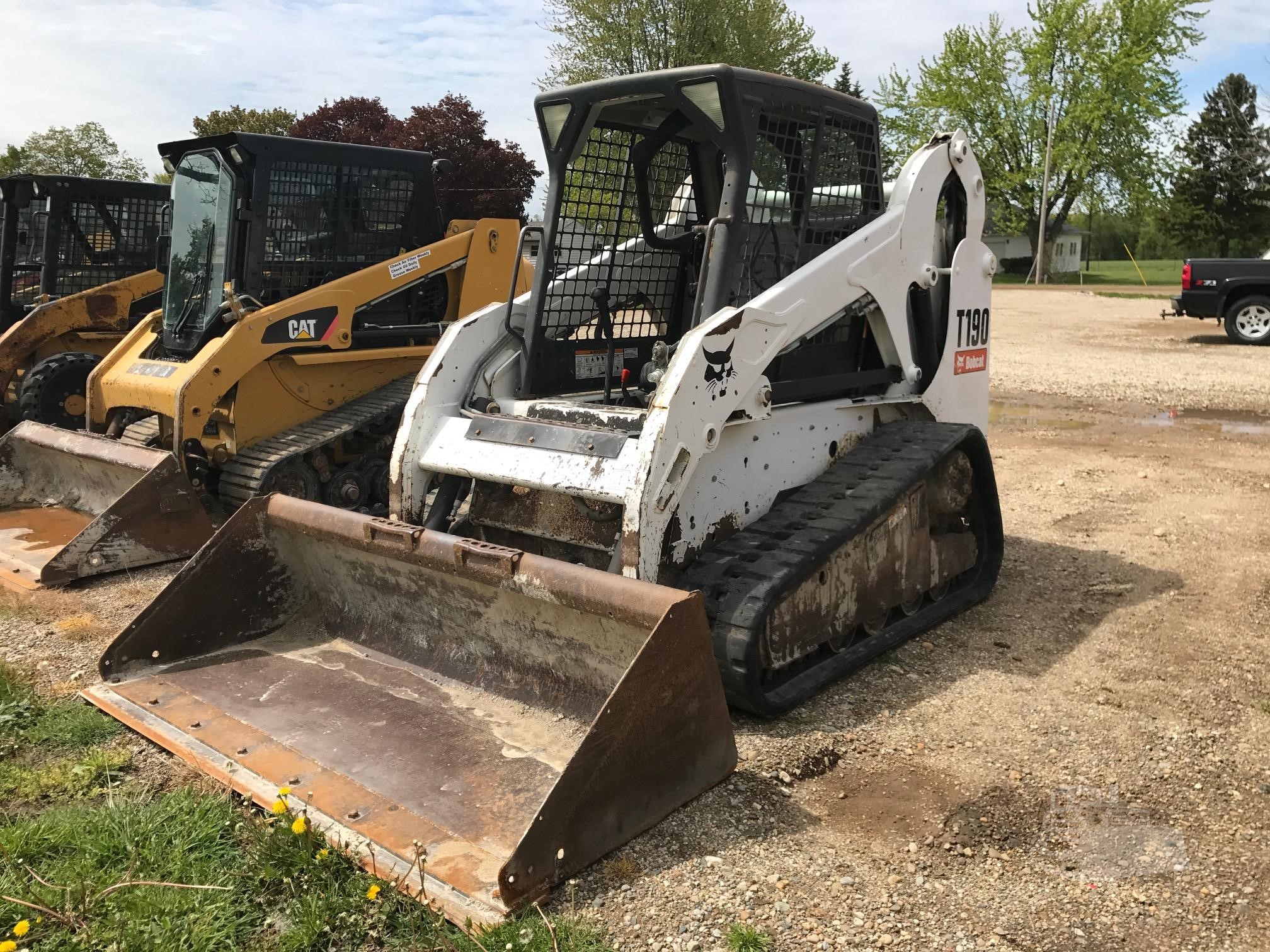 2009 BOBCAT T190 sale in Michigan #1065087