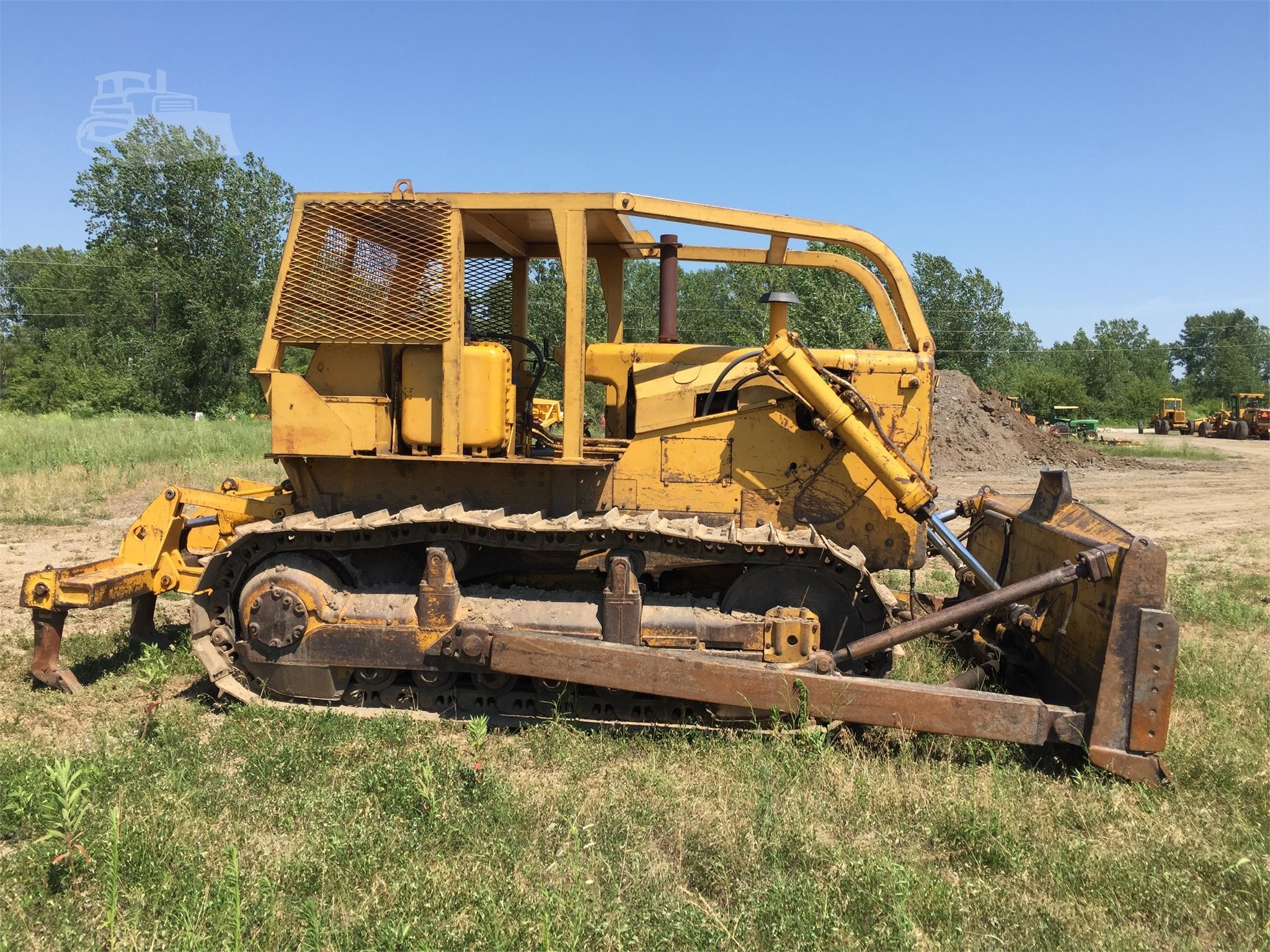 D7E CATERPILLAR Heavy sale in Missouri